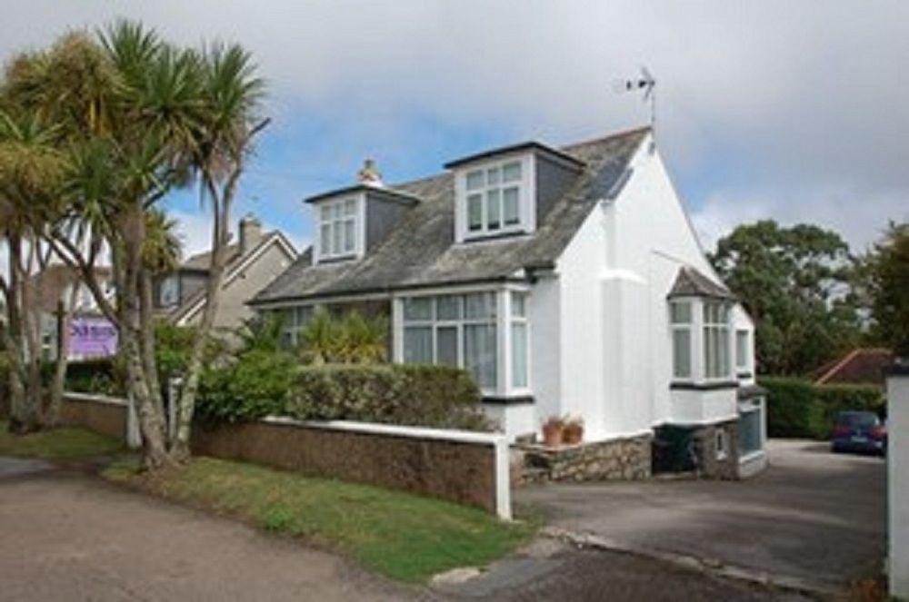 Oasis House 3* Falmouth